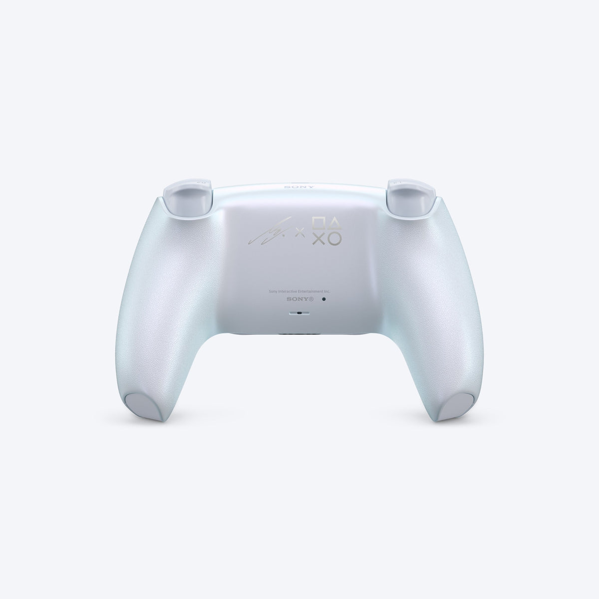 PlayStation 5 controller skin featuring anime-style eyes on the touchpad